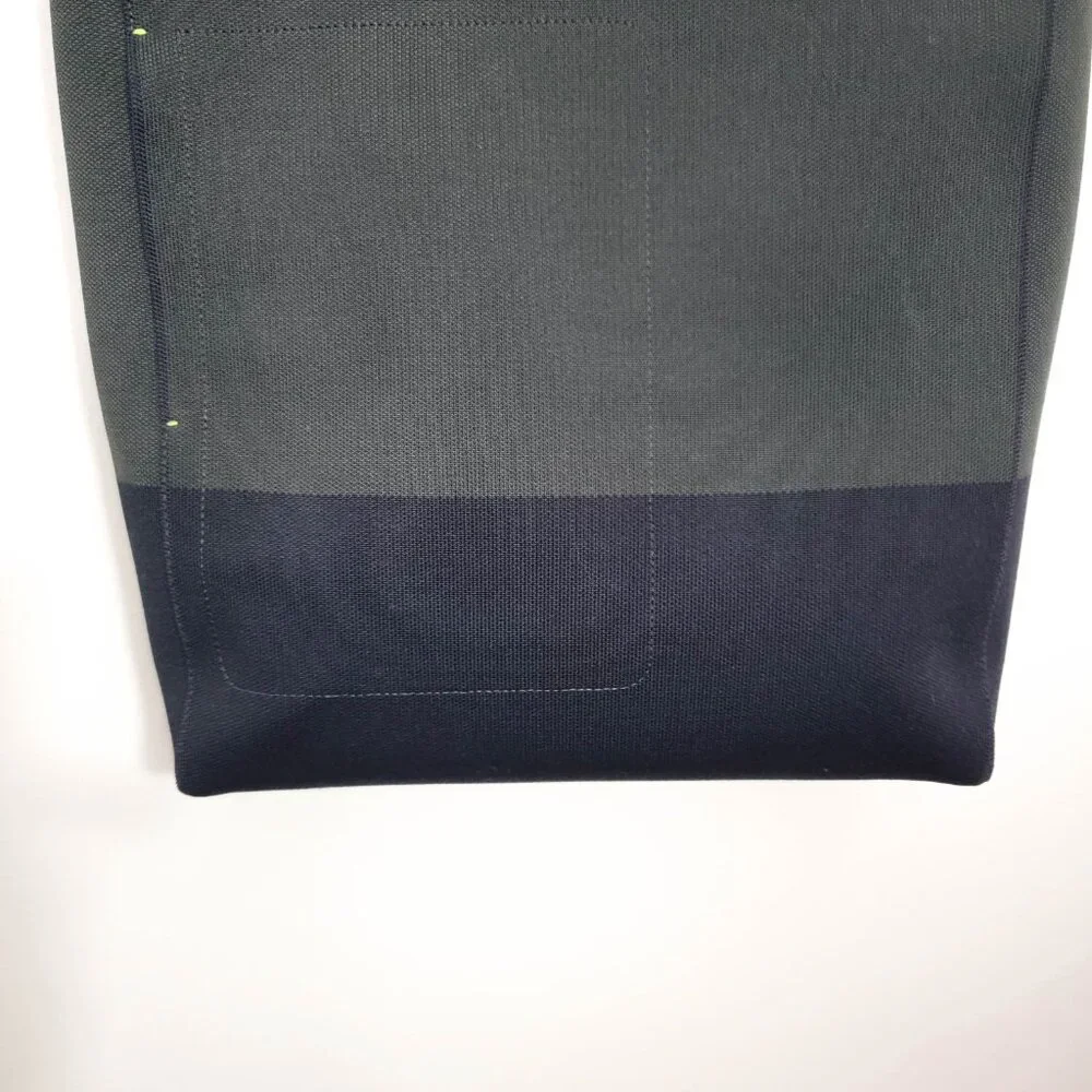 Rothy's Carryall Tote in Forest Green Black